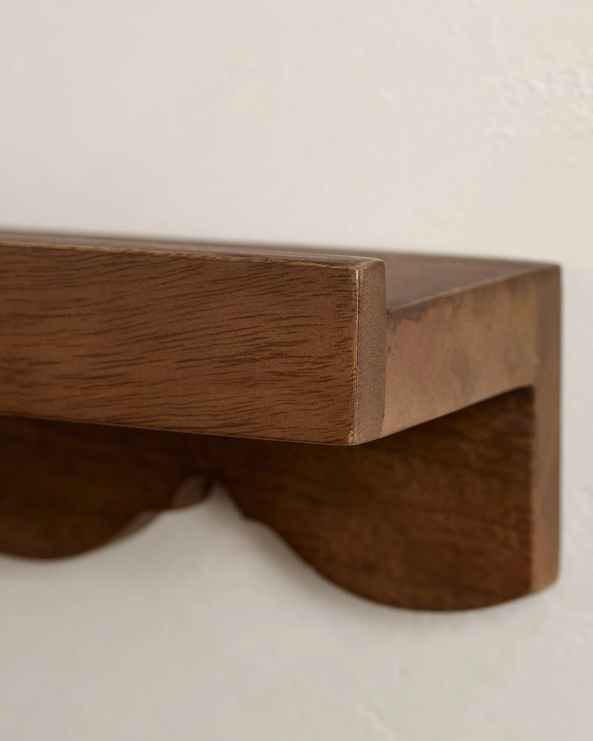 Abigail Vintage Inspired Picture Ledge