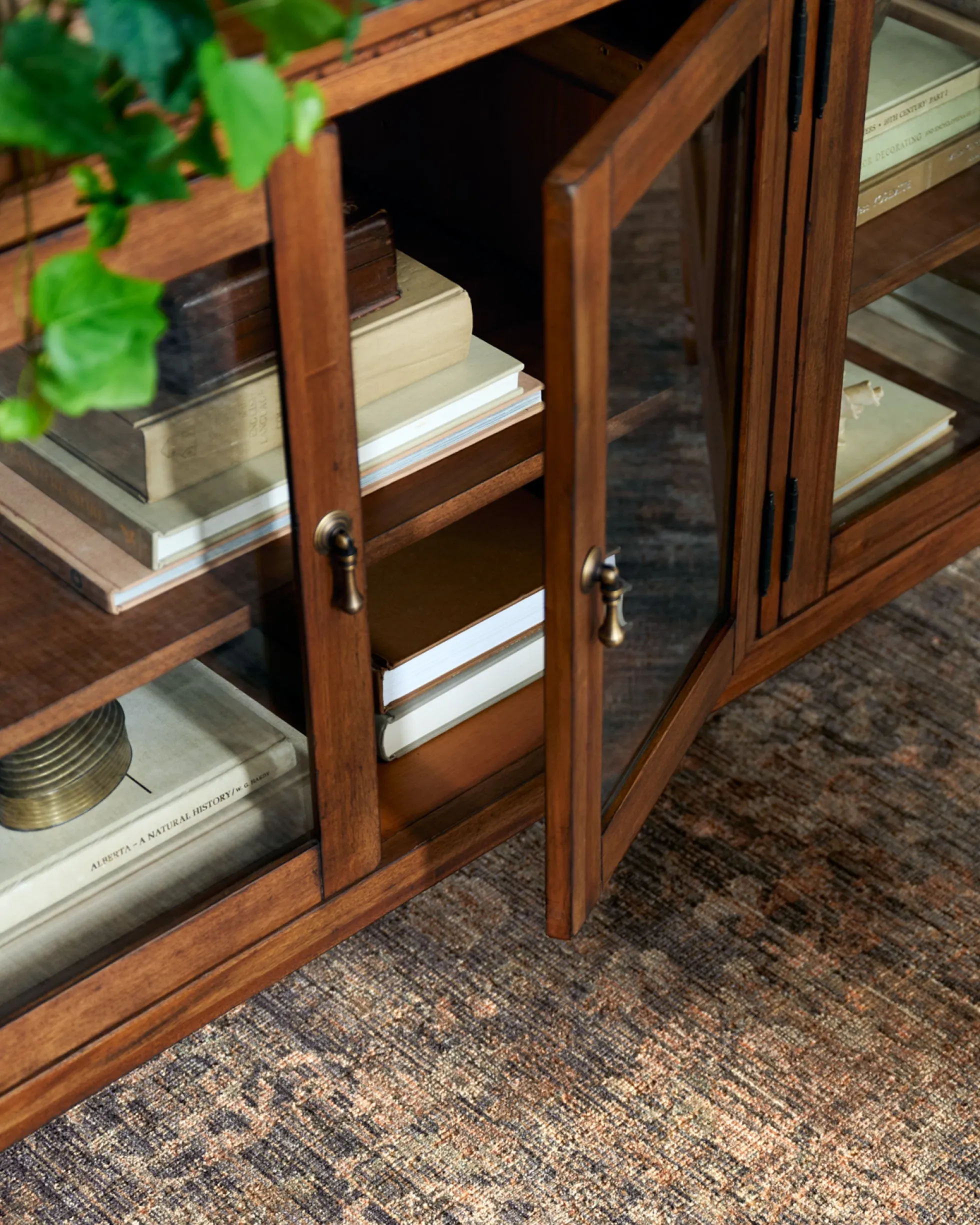 Annette Media Console