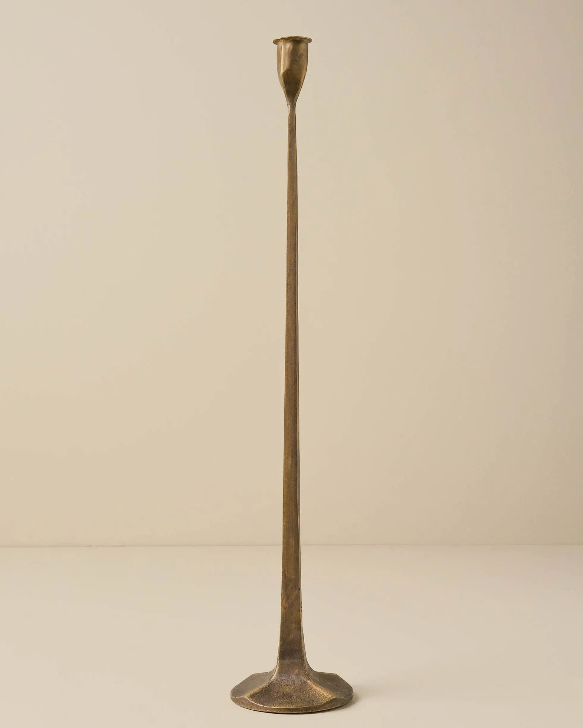 Antique Brass Gatecrest