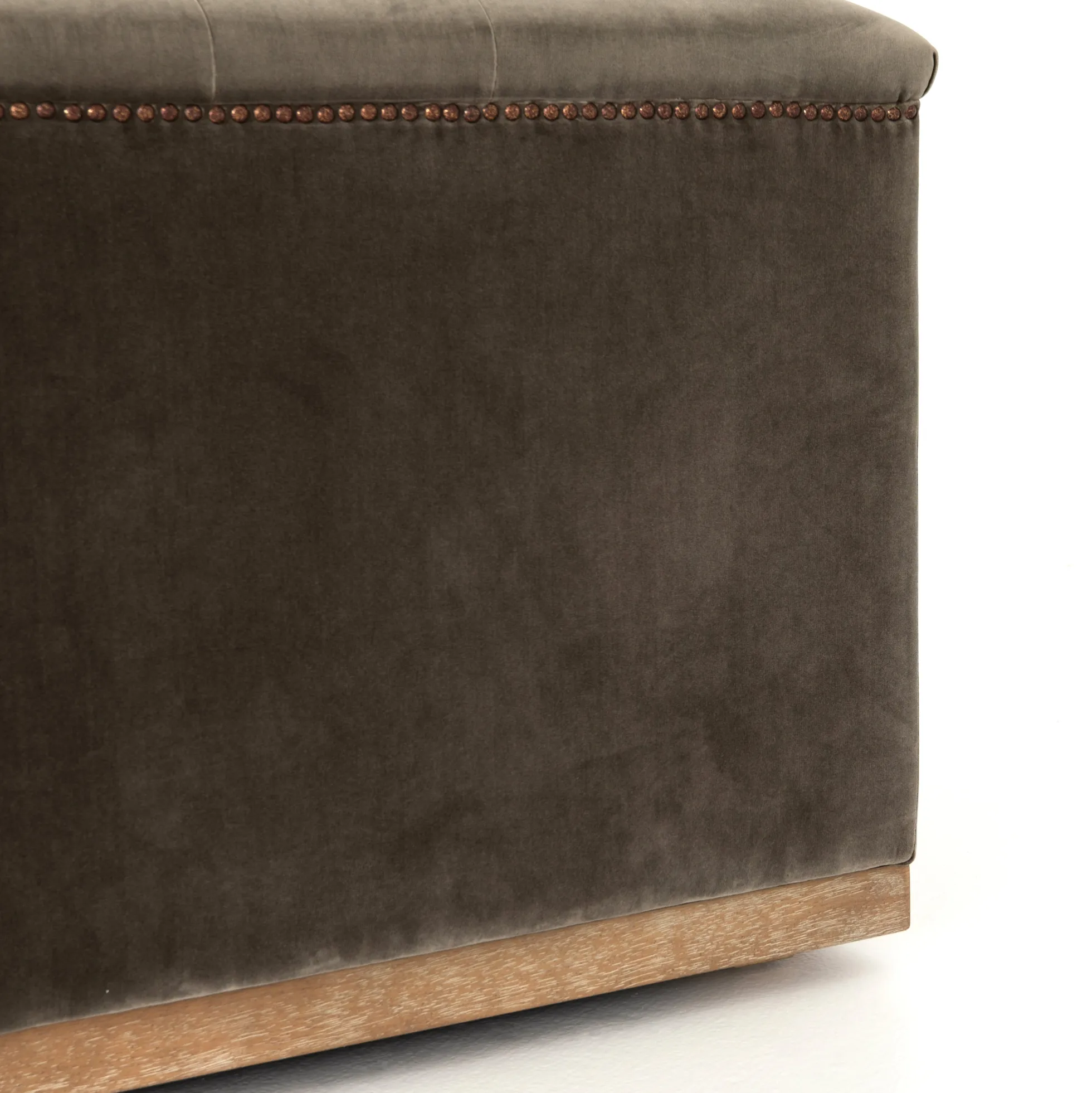 Arlo Sofa