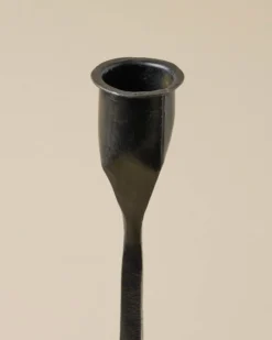 Black Gatecrest
