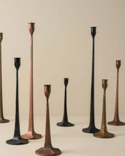 Black Gatecrest
