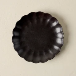 Black Scalloped Plate