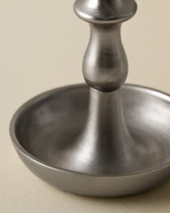 Cassandra Candle Holder