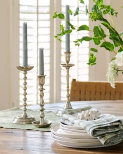 Cassandra Candle Holder