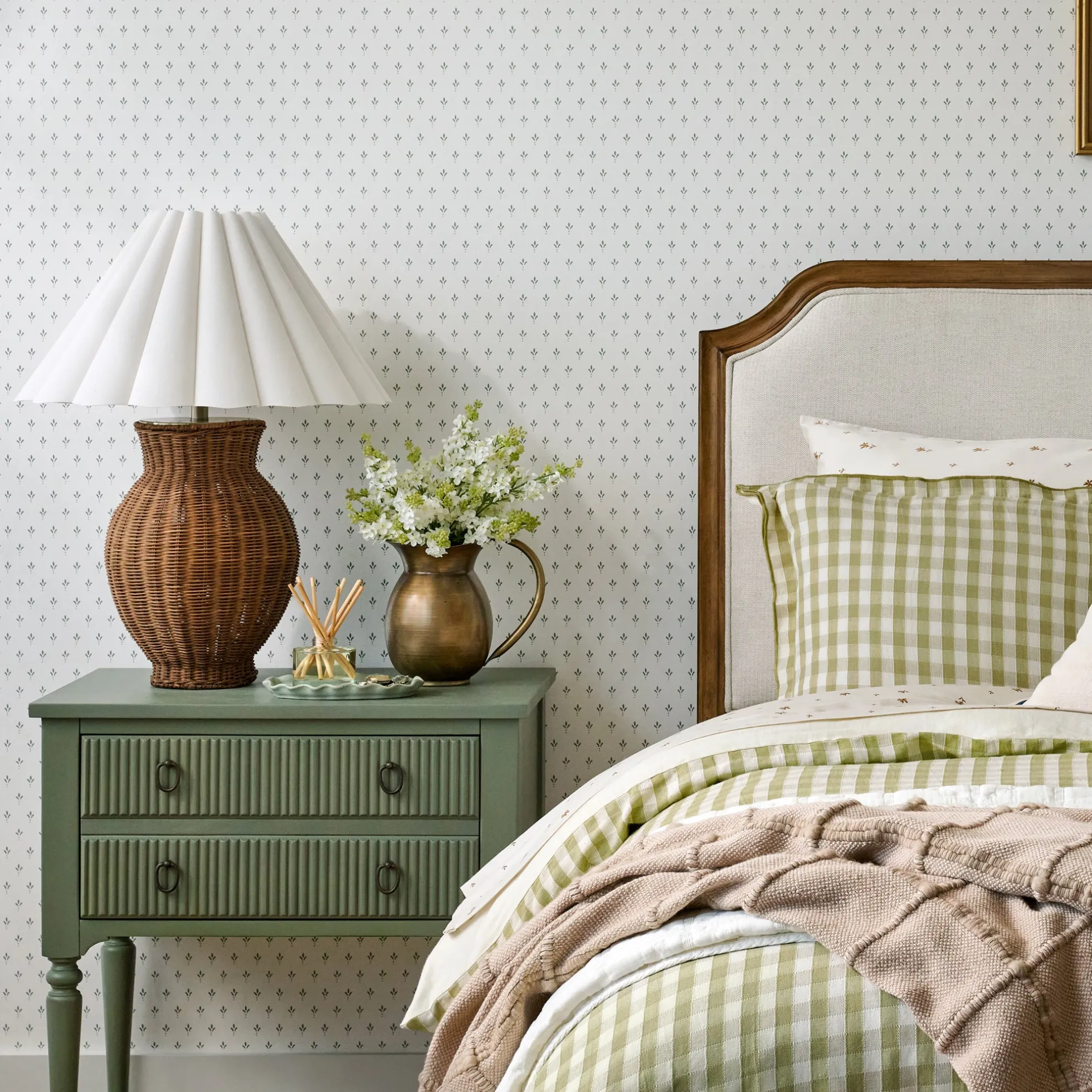 Cassandra Rattan Table Lamp