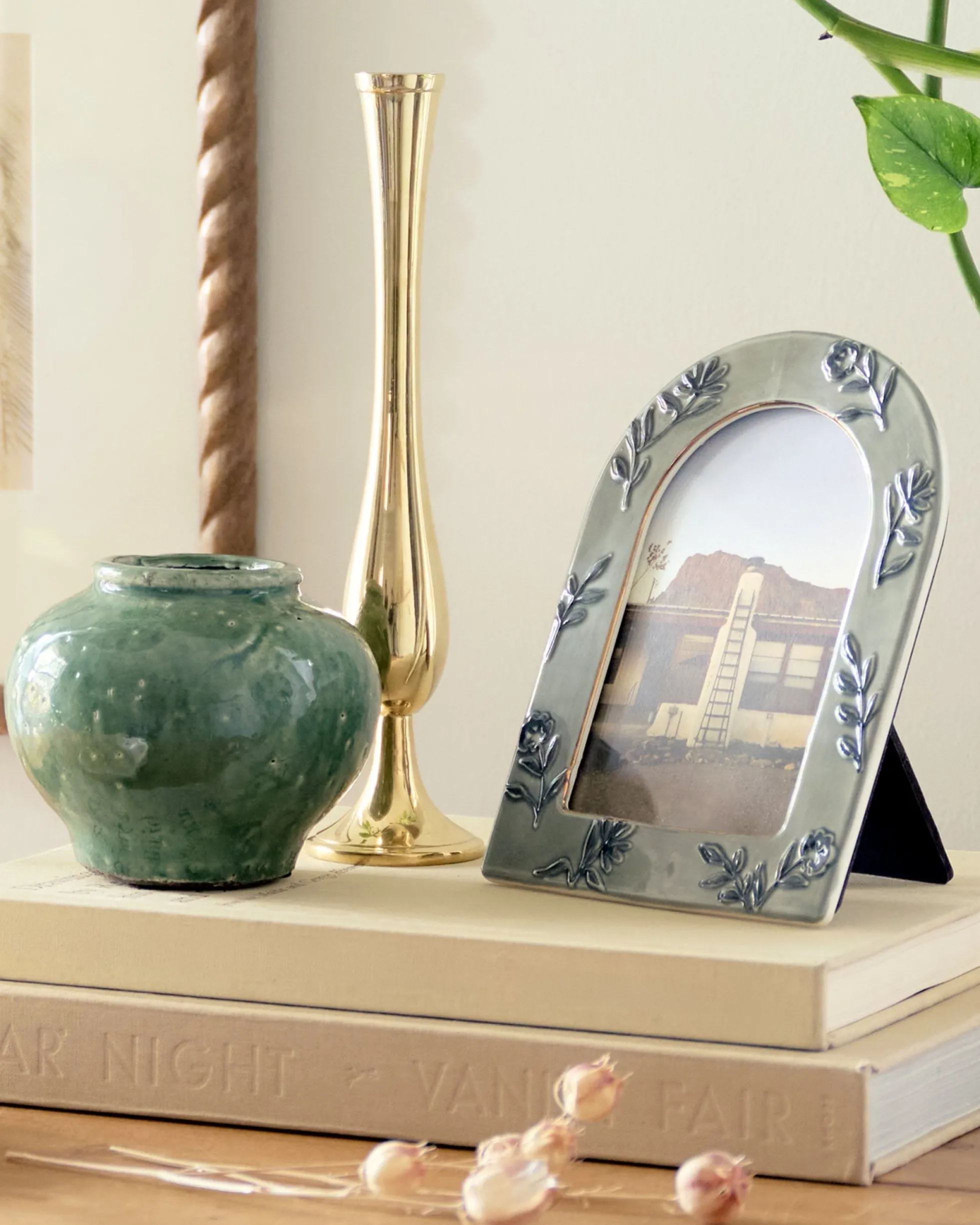Ceramic Arched Floral Photo Frame