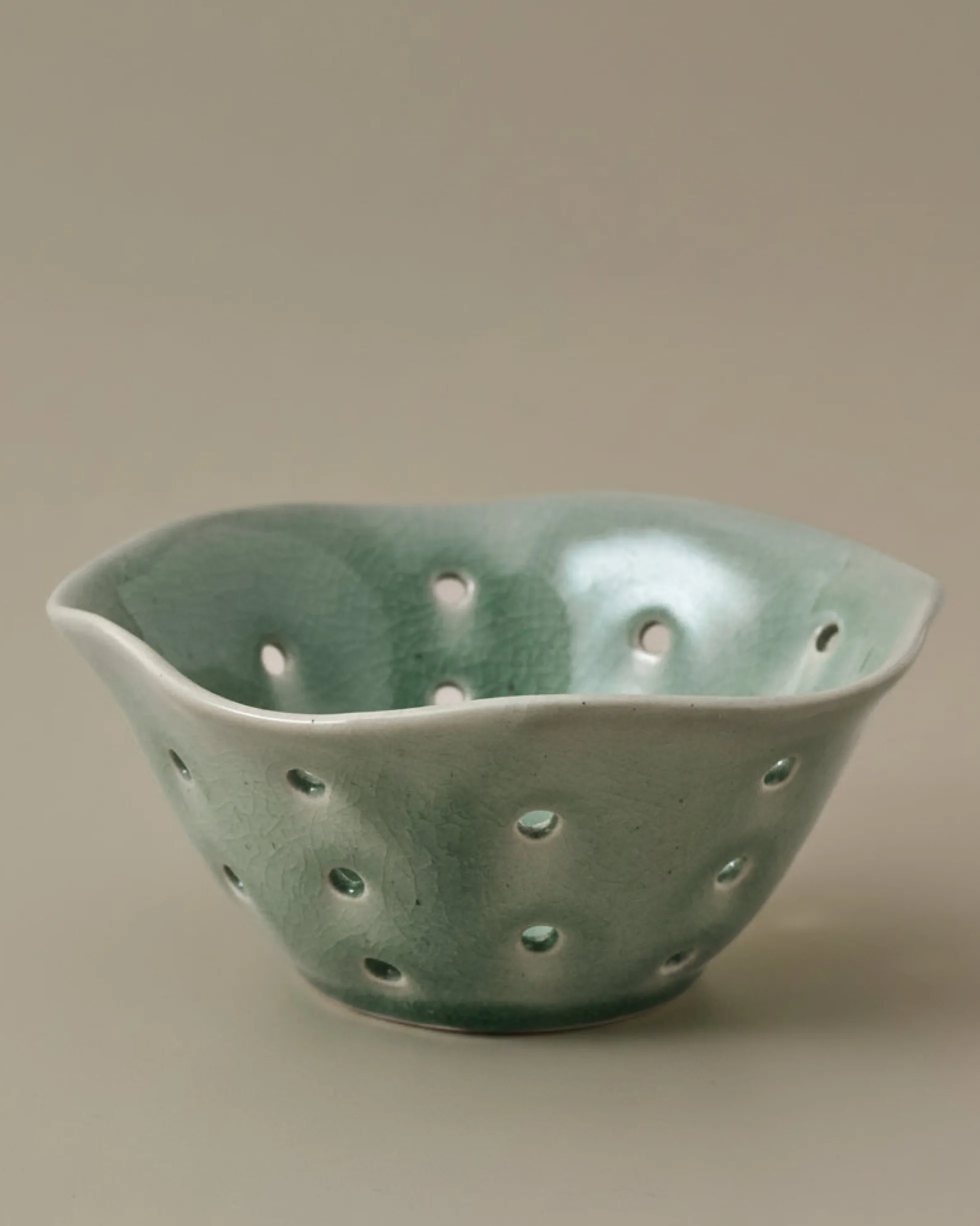 Ceramic Berry Bowl