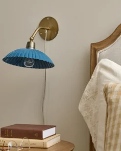 Chester Enamel Plug-in Sconce