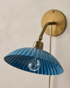 Chester Enamel Plug-in Sconce