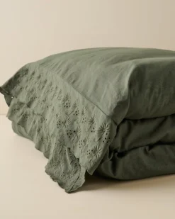Clara Eyelet Flange Duvet Cover