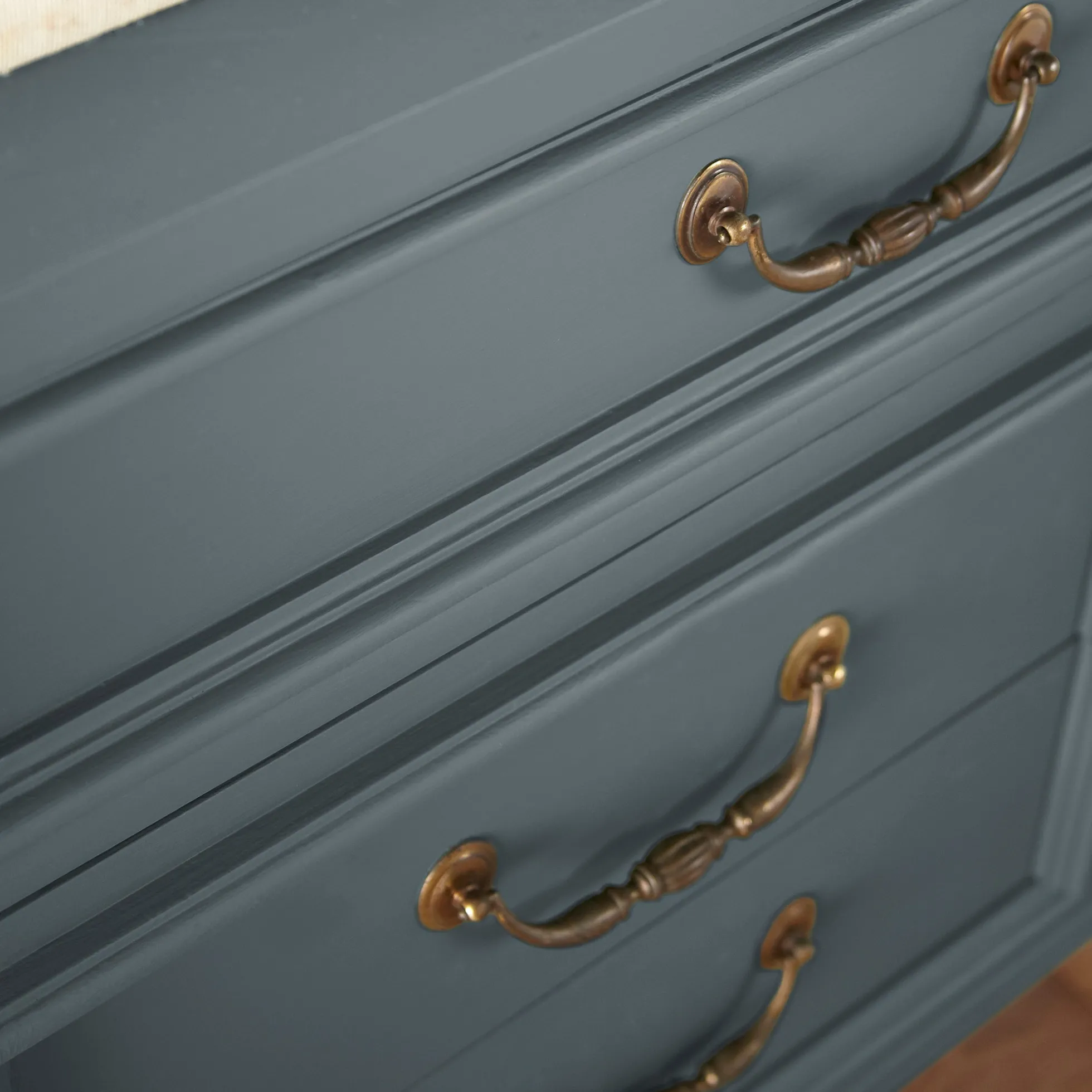 Coffee Nook - Trim, Door + Cabinetry Paint