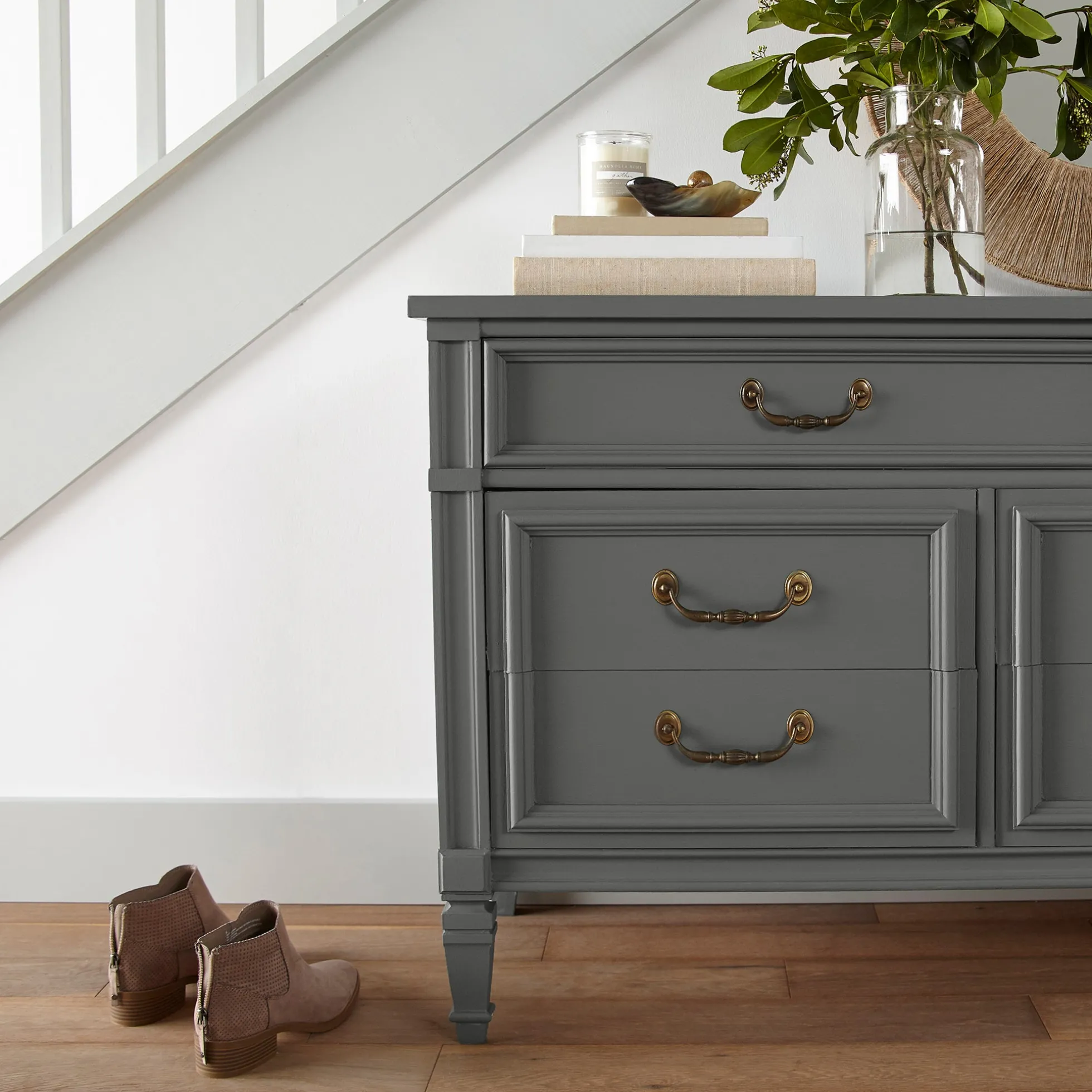 Conservatory - Trim, Door, + Cabinetry Paint