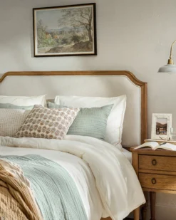 Corinne Upholstered Bed
