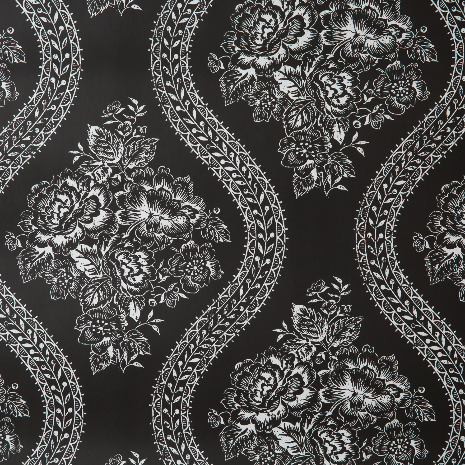 Coverlet Floral Wallpaper
