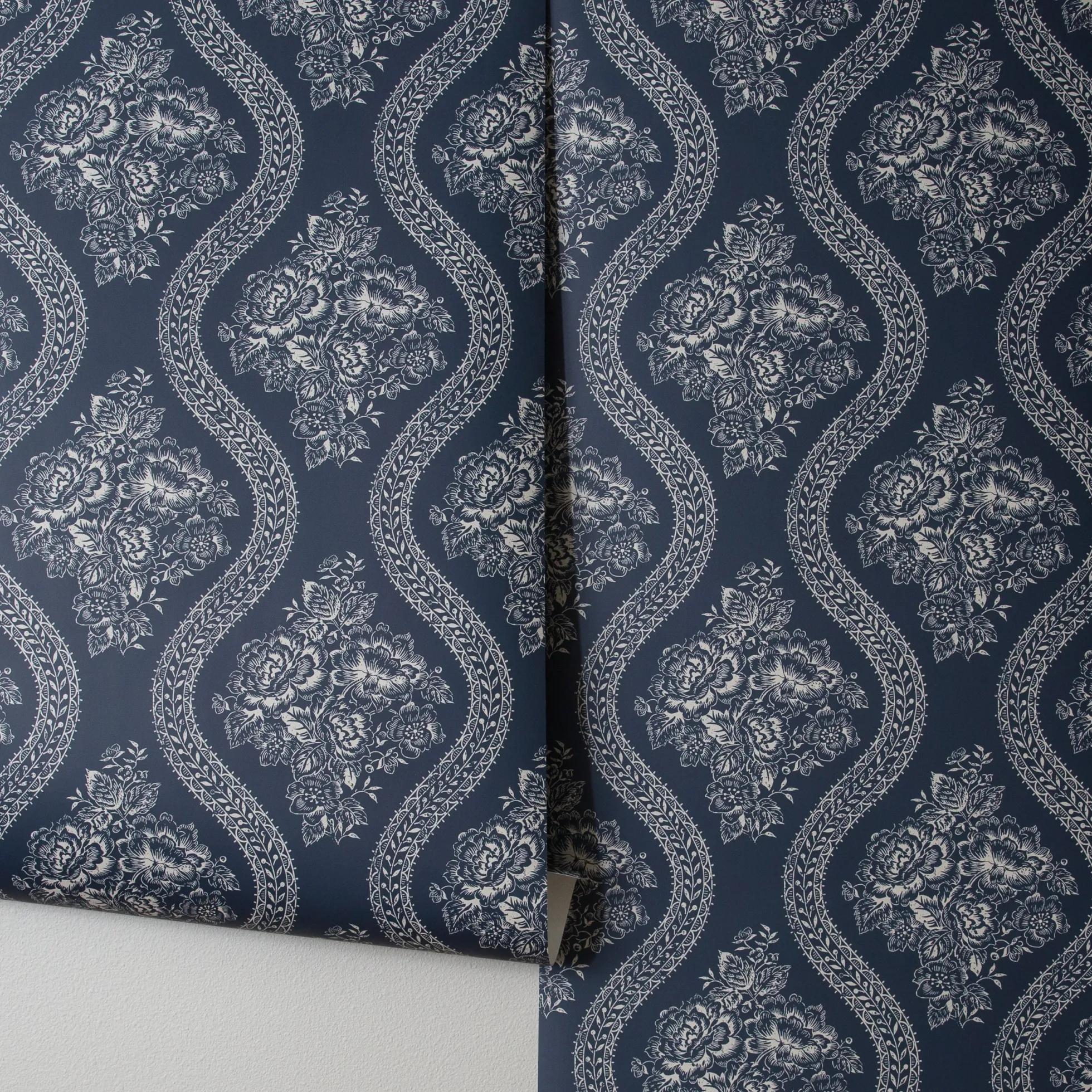 Coverlet Floral Wallpaper