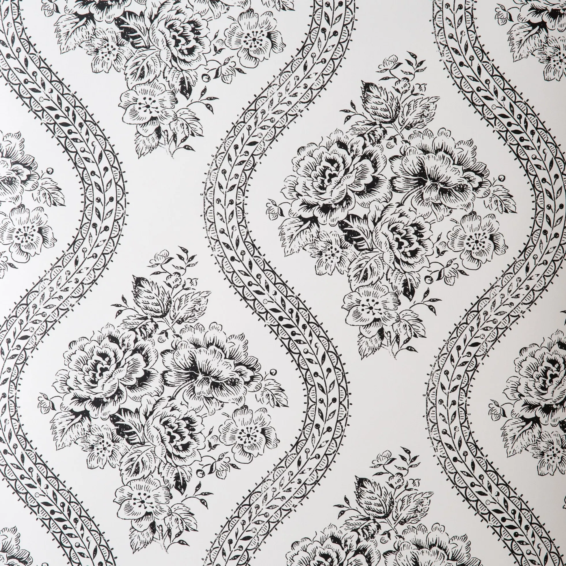 Coverlet Floral Wallpaper