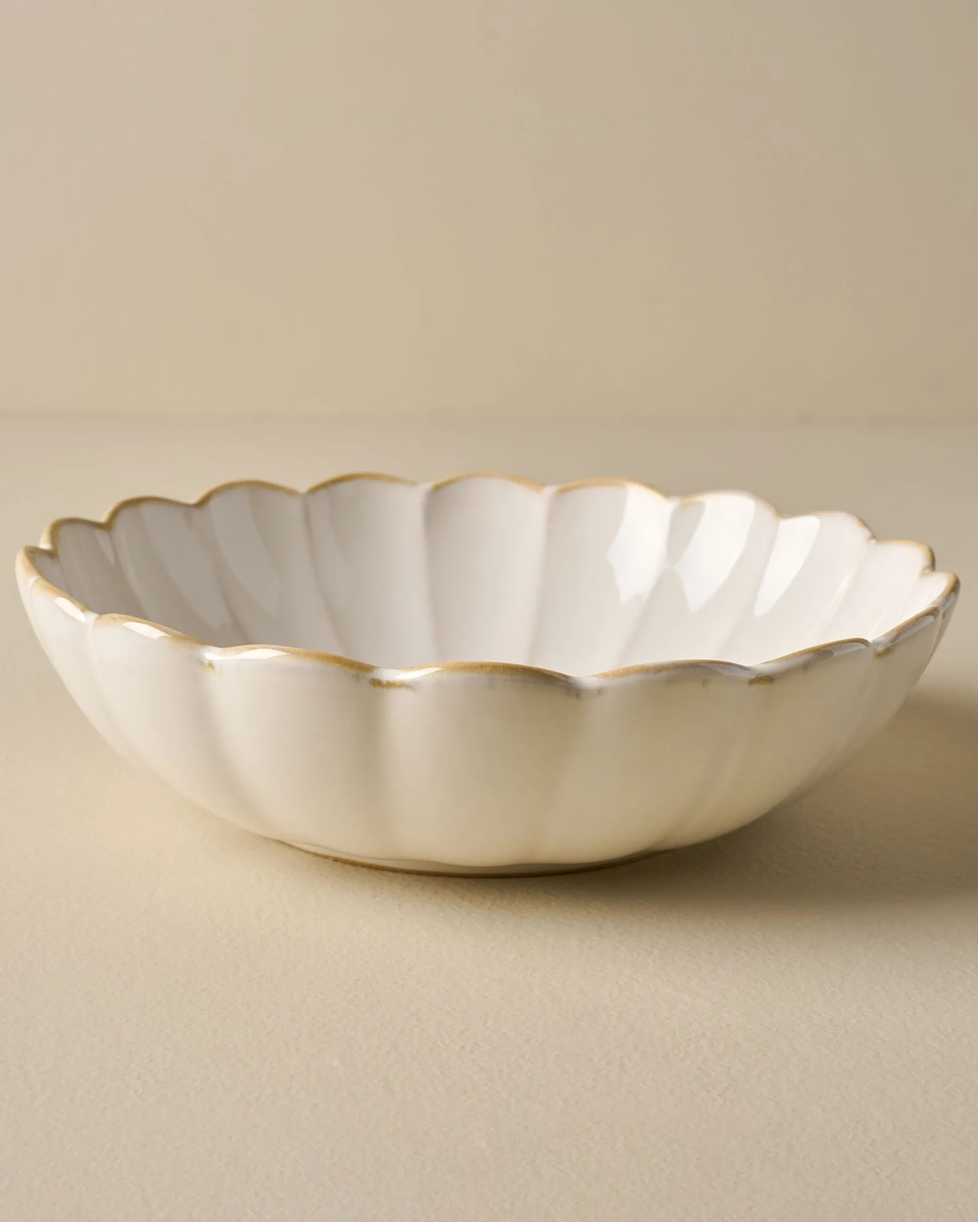 Cream Scalloped Serving Bowl