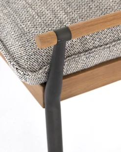 Danielle Bench