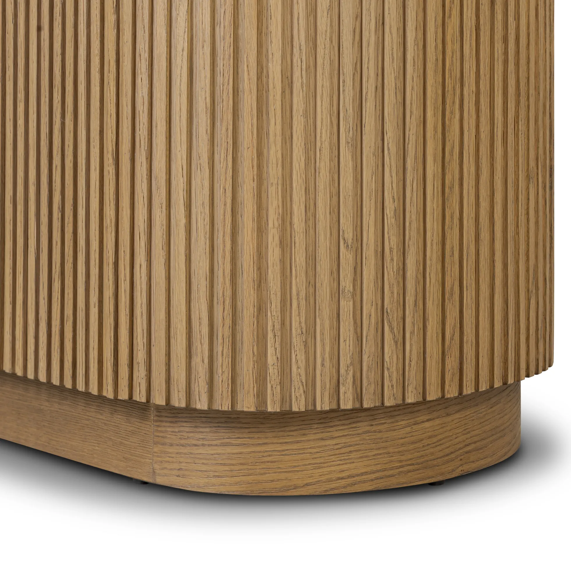 Delphine Cabinet