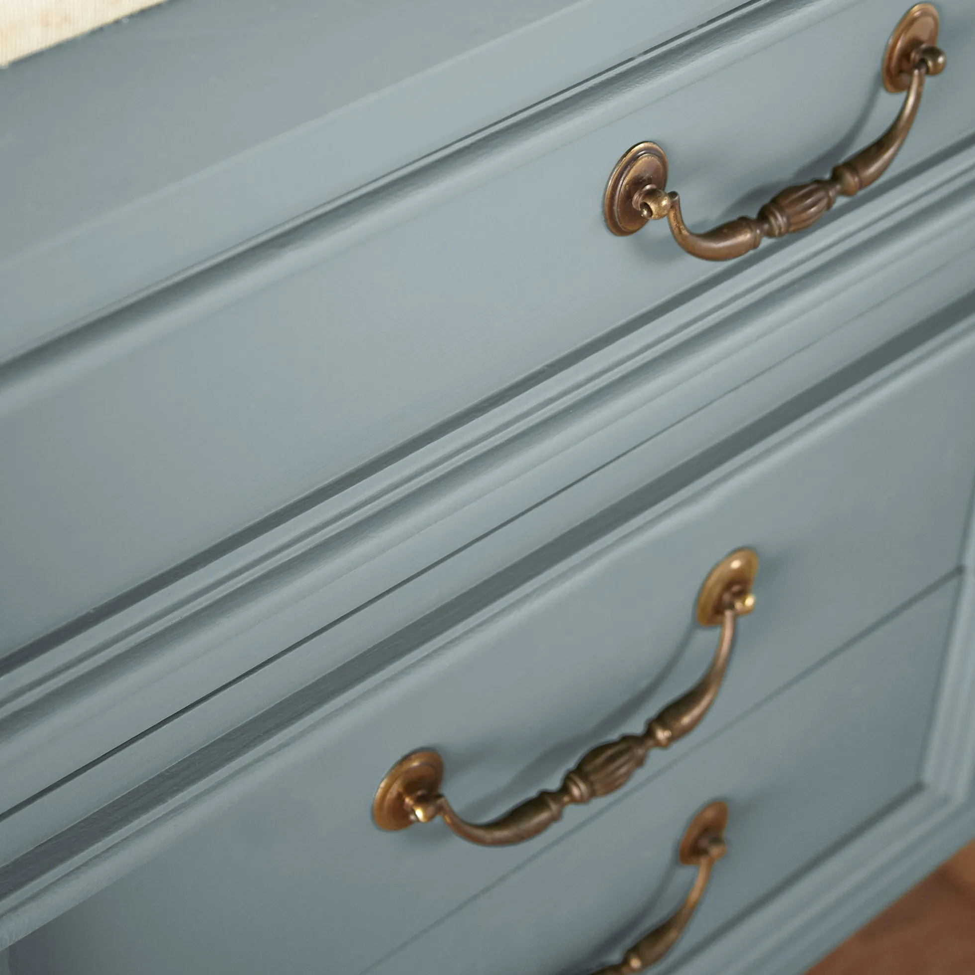 Display - Trim, Door + Cabinetry Paint