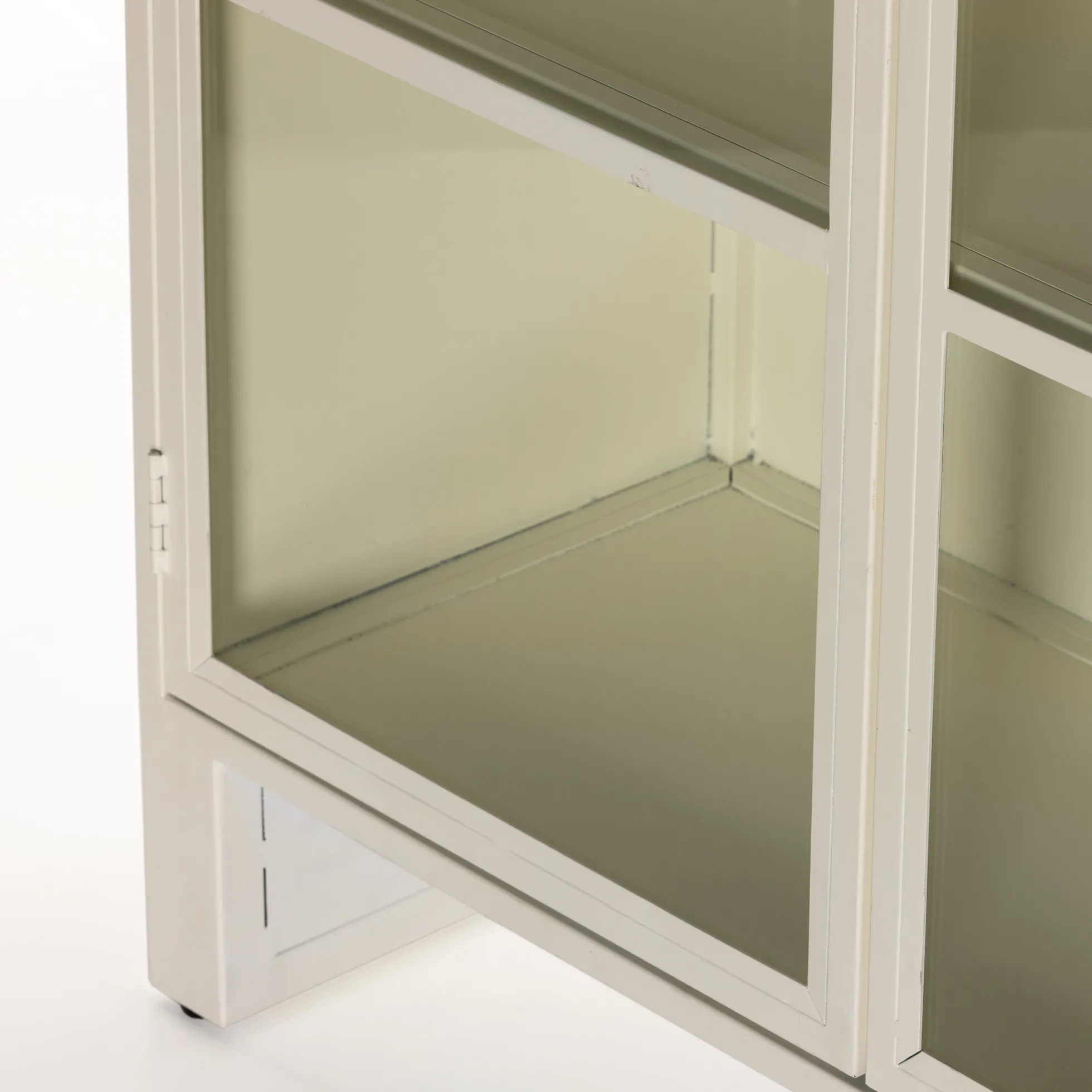Elise Cabinet