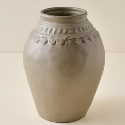 Evelyn Rustic Motif Vase