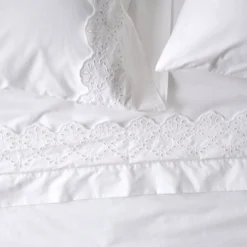 Eyelet Scallop Edge Sheet Set