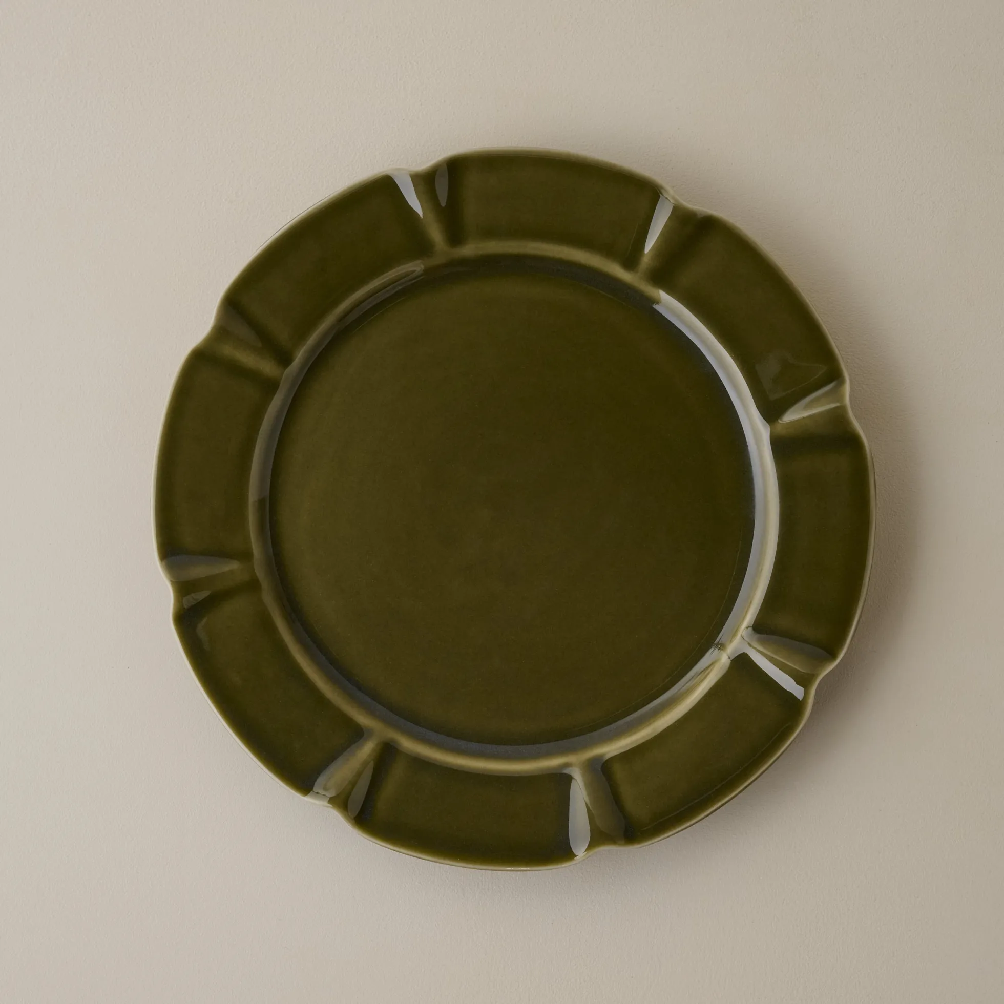 Fern Green Luna Scalloped Plate