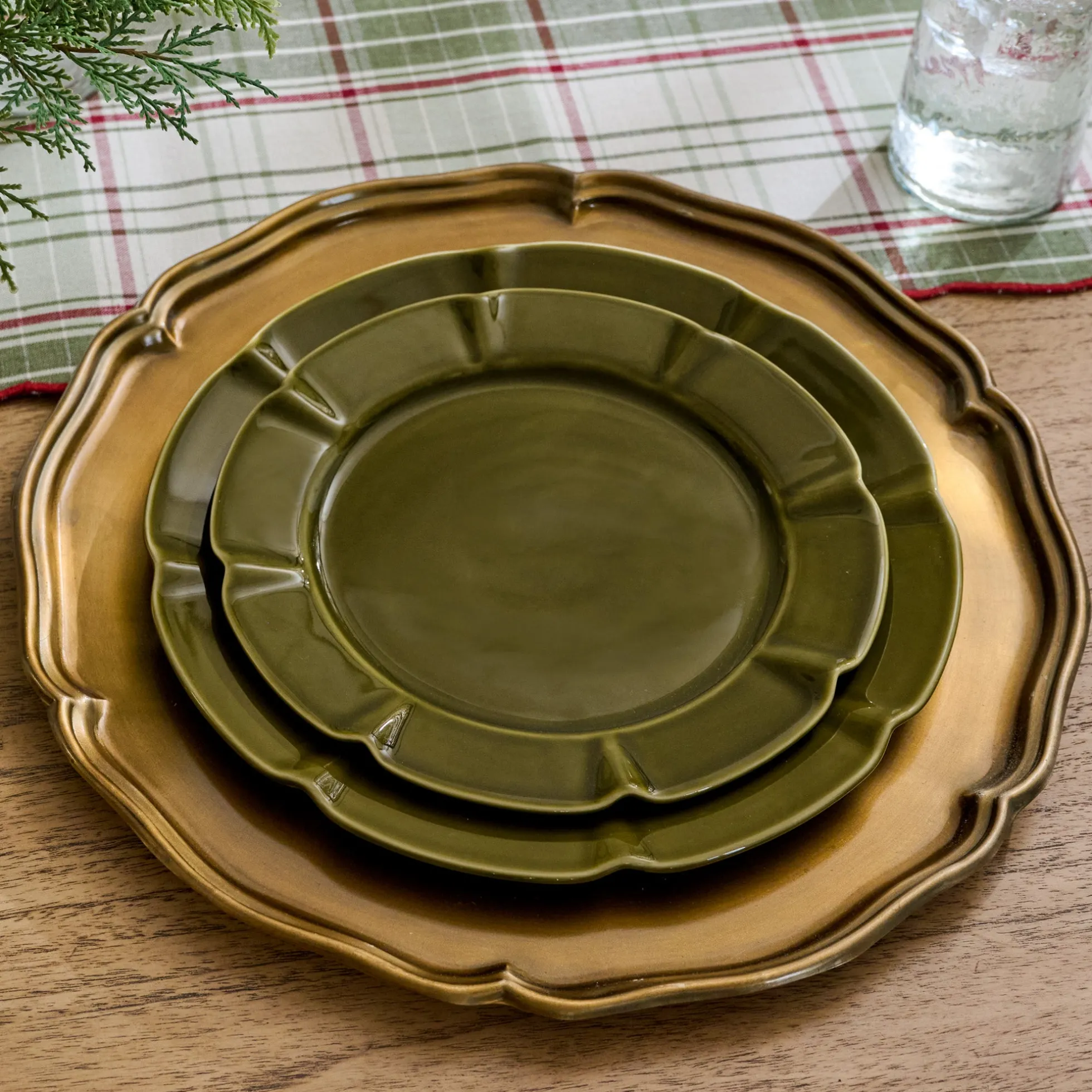 Fern Green Luna Scalloped Plate
