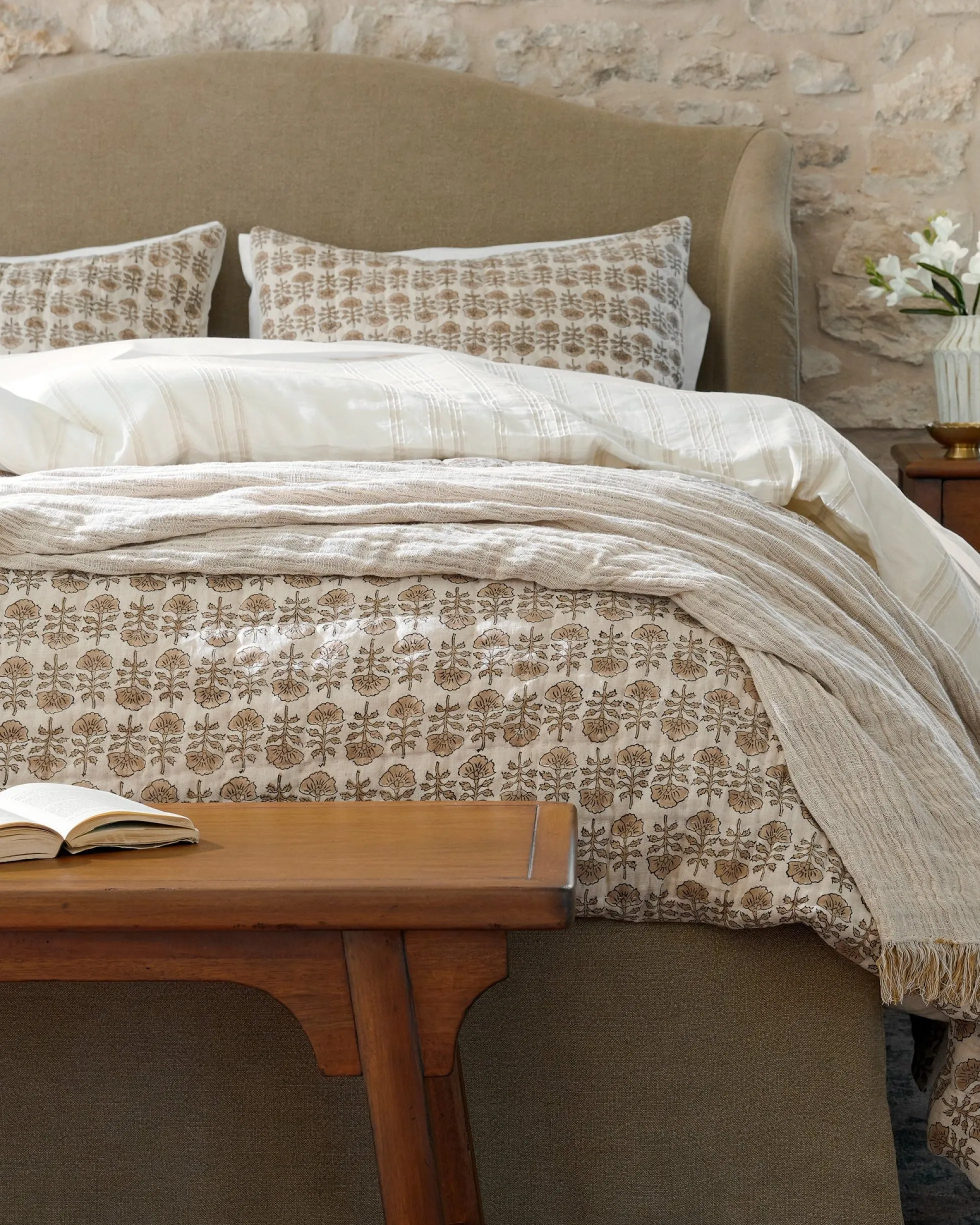 Flora Block Print Quilt - Natural