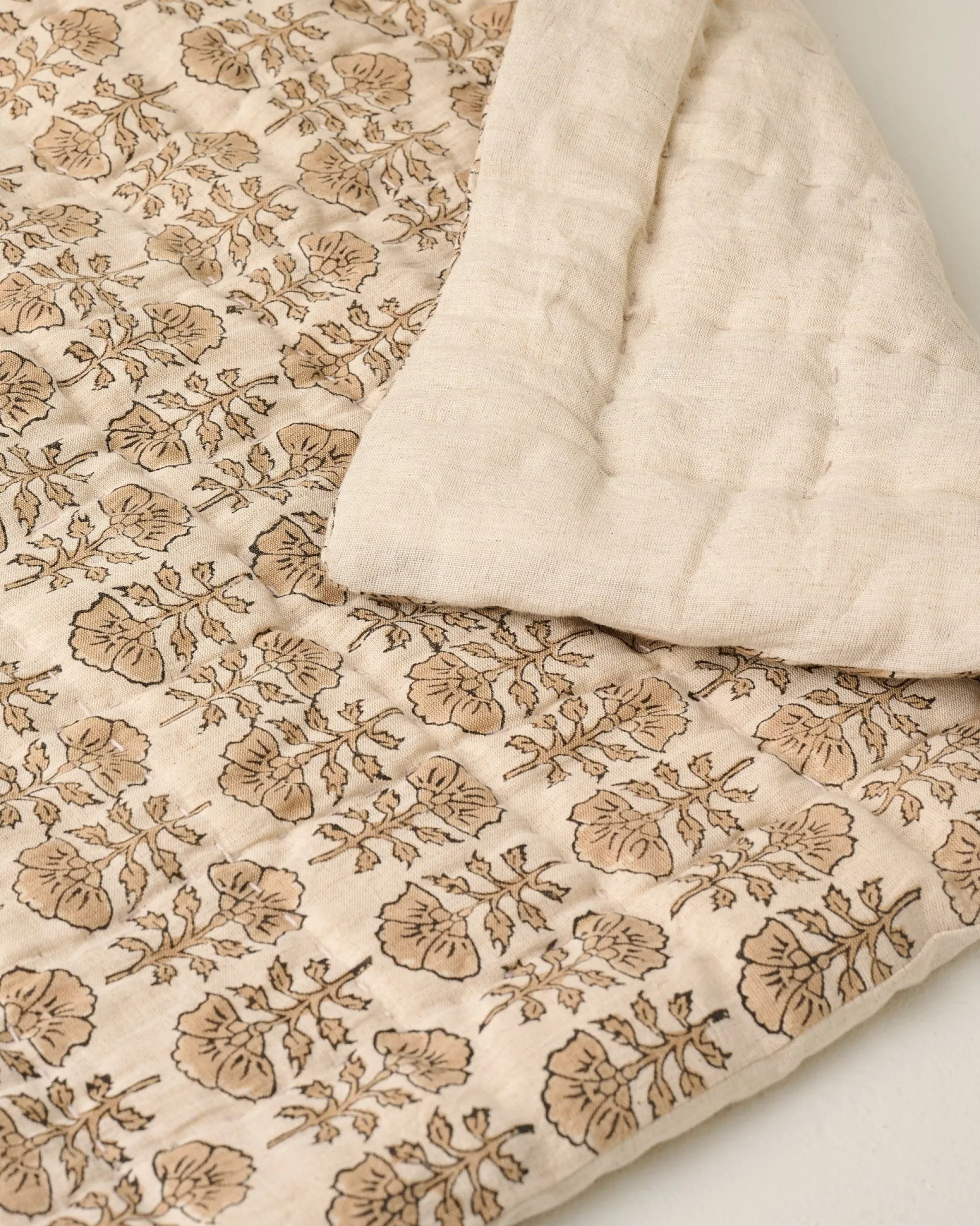 Flora Block Print Quilt - Natural