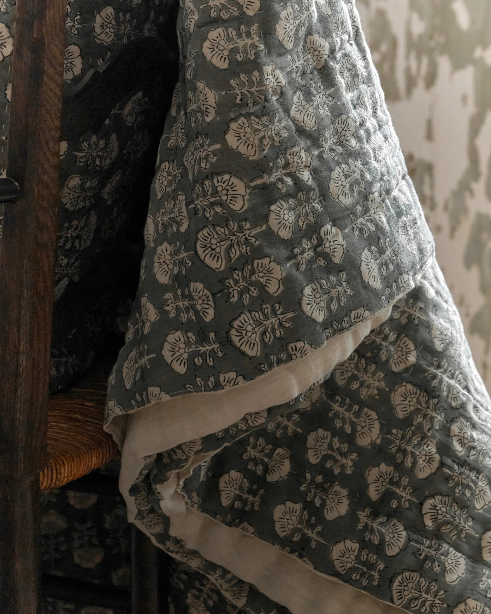 Flora Block Print Quilt - Silver Blue