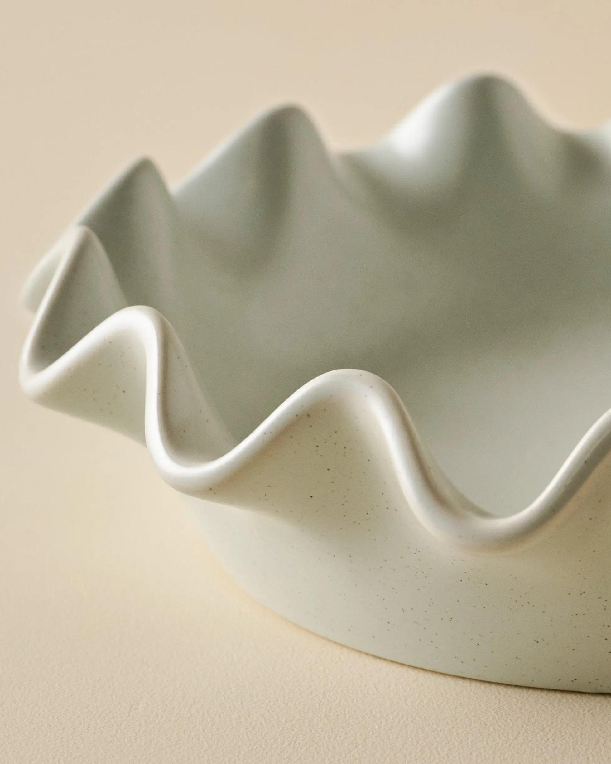 French Grey Scalloped Pie Dish
