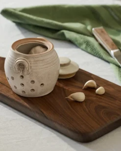 French White Garlic Keeper
