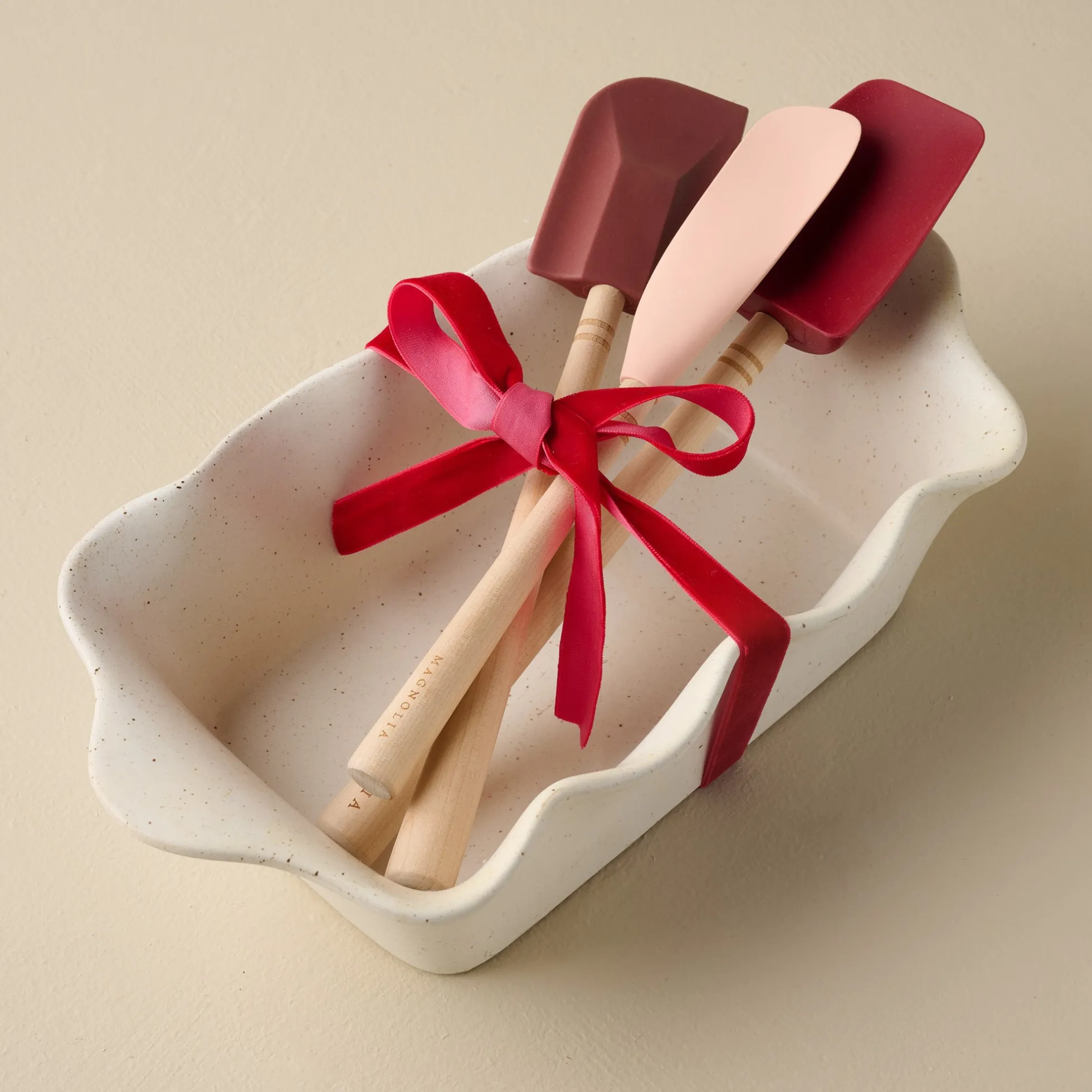 French White Scalloped Loaf Pan