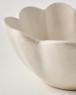 French White Scalloped Mini Bowl