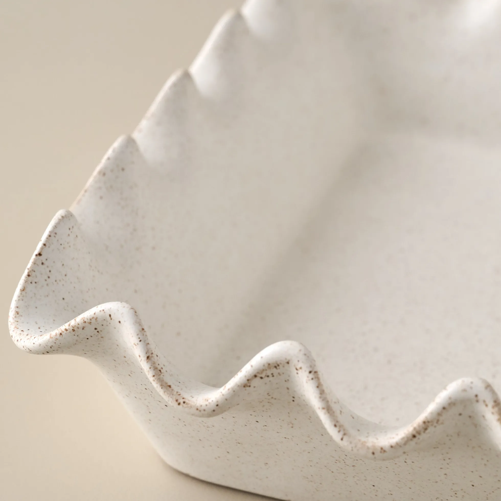 French White Scalloped 9x9 Baking Pan
