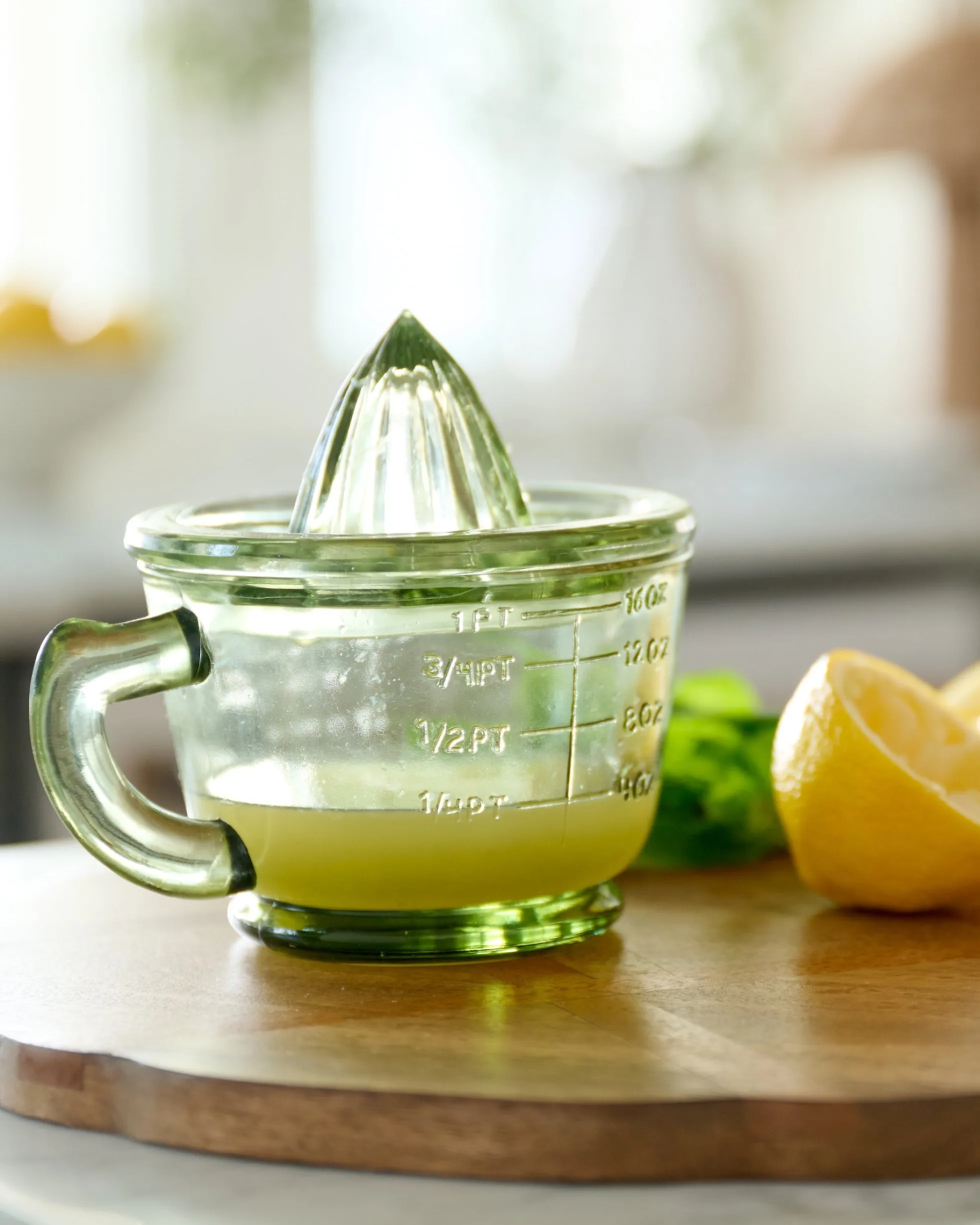 Green Glass Juicer