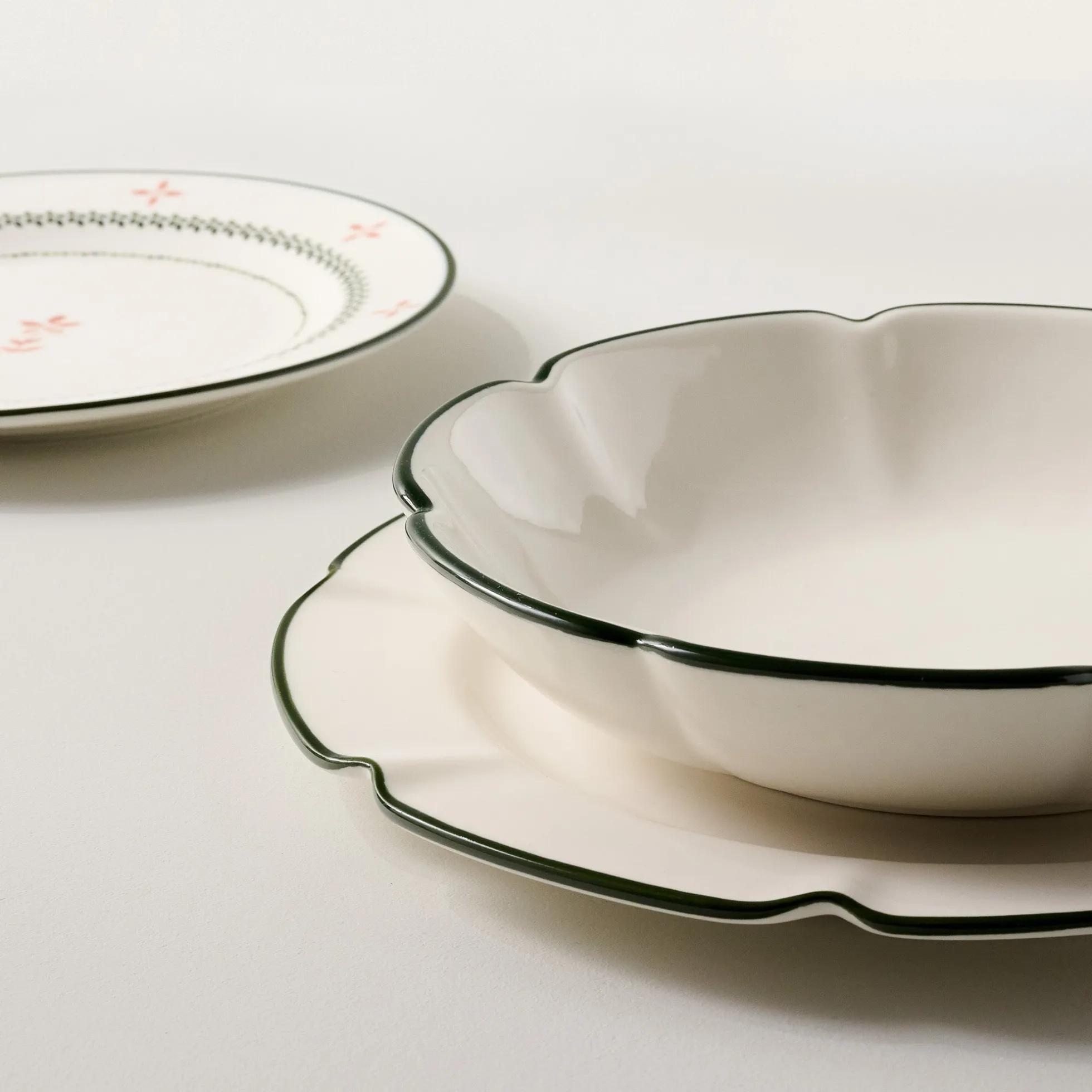 Green Luna Scalloped 3-Piece Place Setting