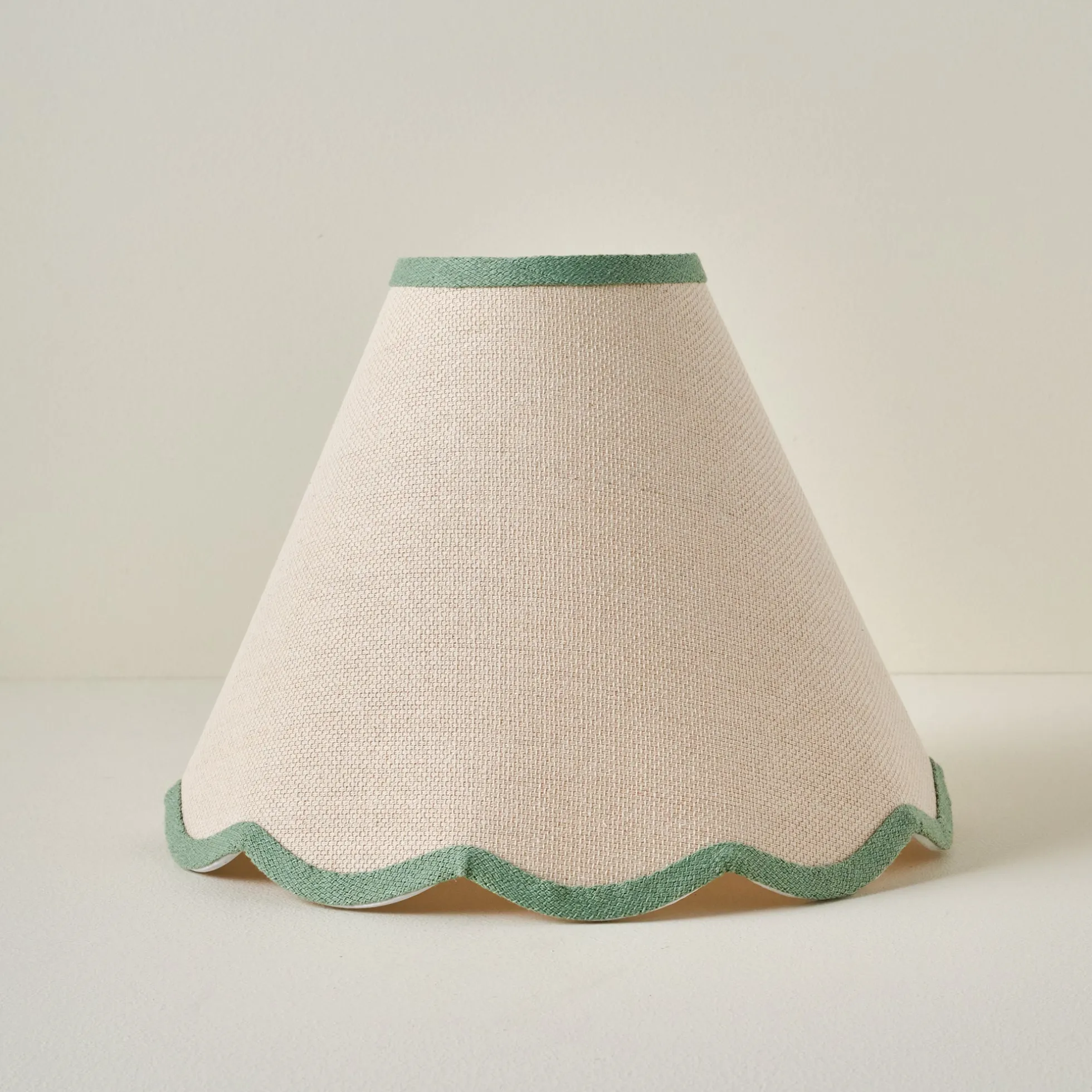Green Wavy Trim Linen Shade