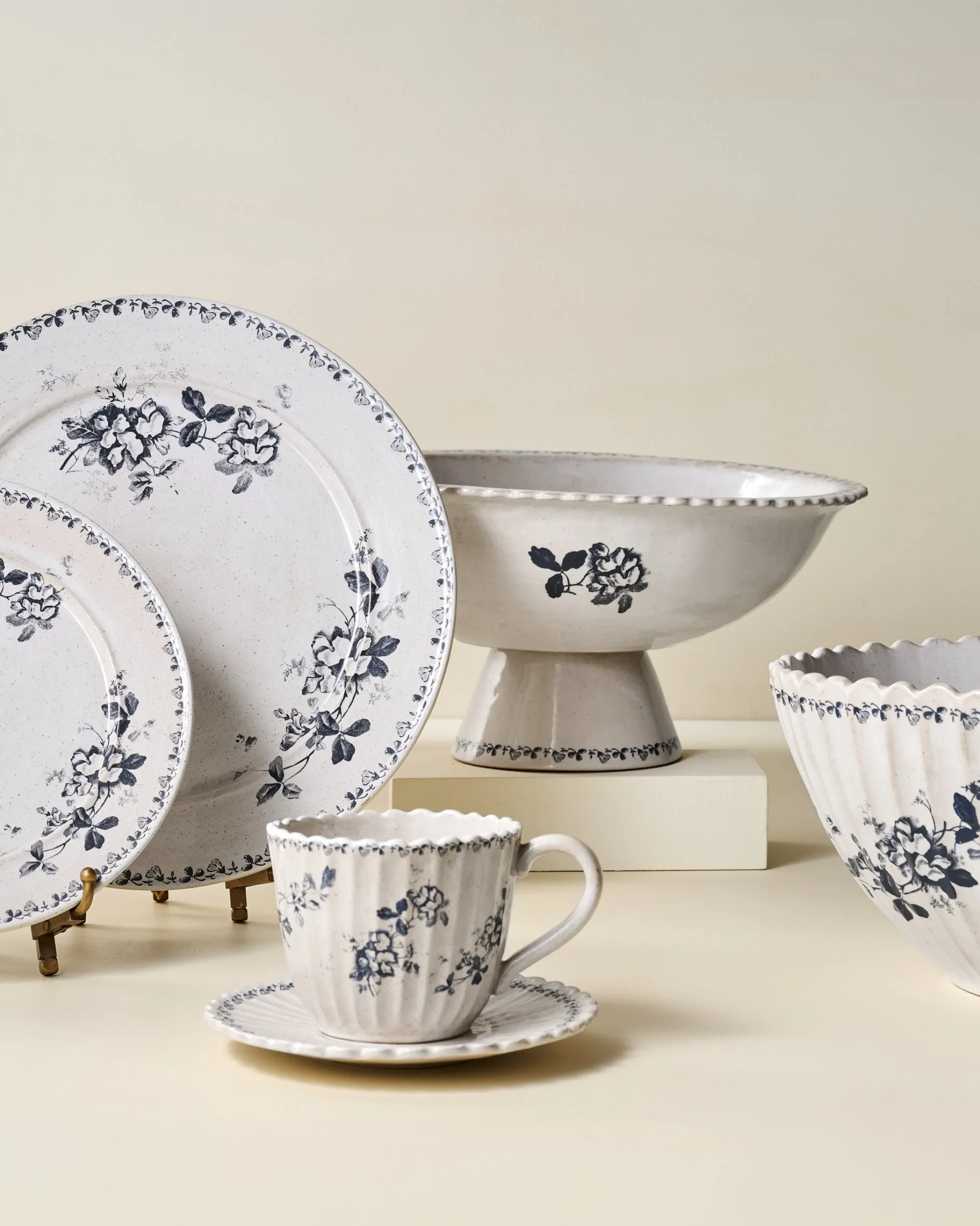 Heirloom Garden Navy Floral Plate