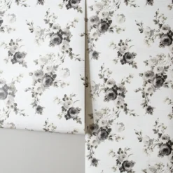 Heirloom Rose Wallpaper