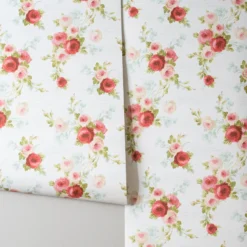 Heirloom Rose Wallpaper