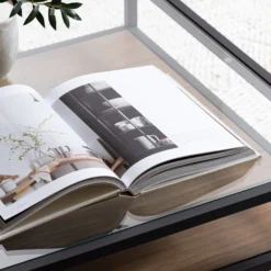 Homebody: A Guide to Creating Spaces You Never Want to Leave
