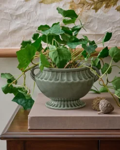Jo's Vintage Inspired Pedestal Vase