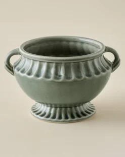 Jo's Vintage Inspired Pedestal Vase