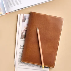 16 Leather Small Pad Folio
