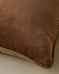 Lexie Velvet Pillow