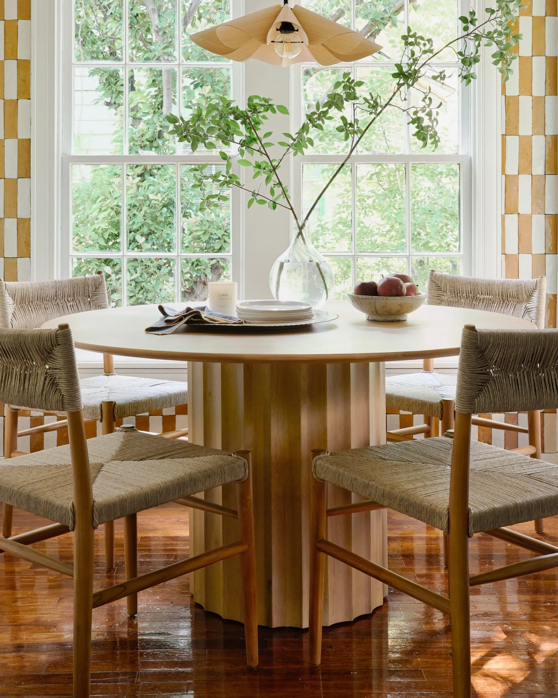Lillian Dining Table